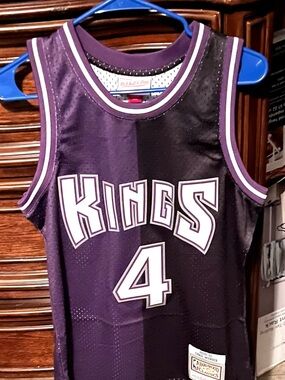 Mens Size Small Sacramento Kings #4 Mitchell & Ness Basketball Jersey
